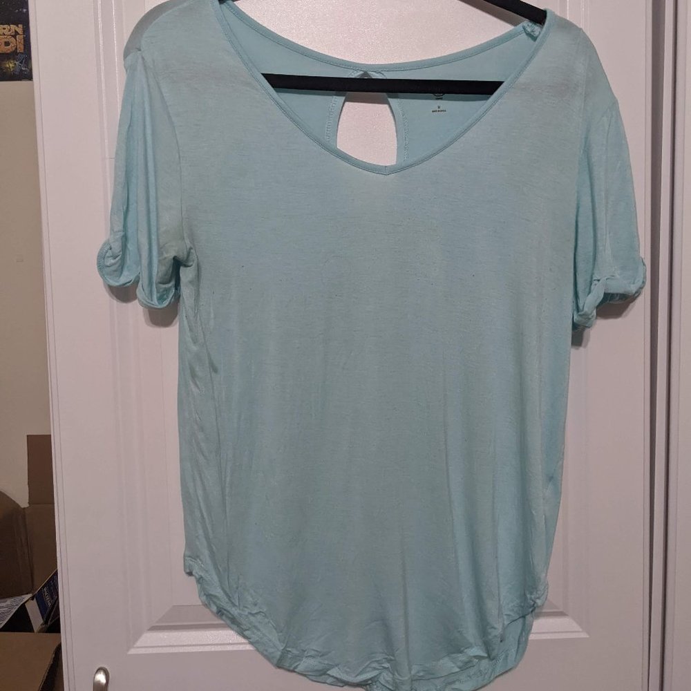 So Perfectly Soft Relaxed Fit Blue T-Shirt with Tie Bottom Size Medium